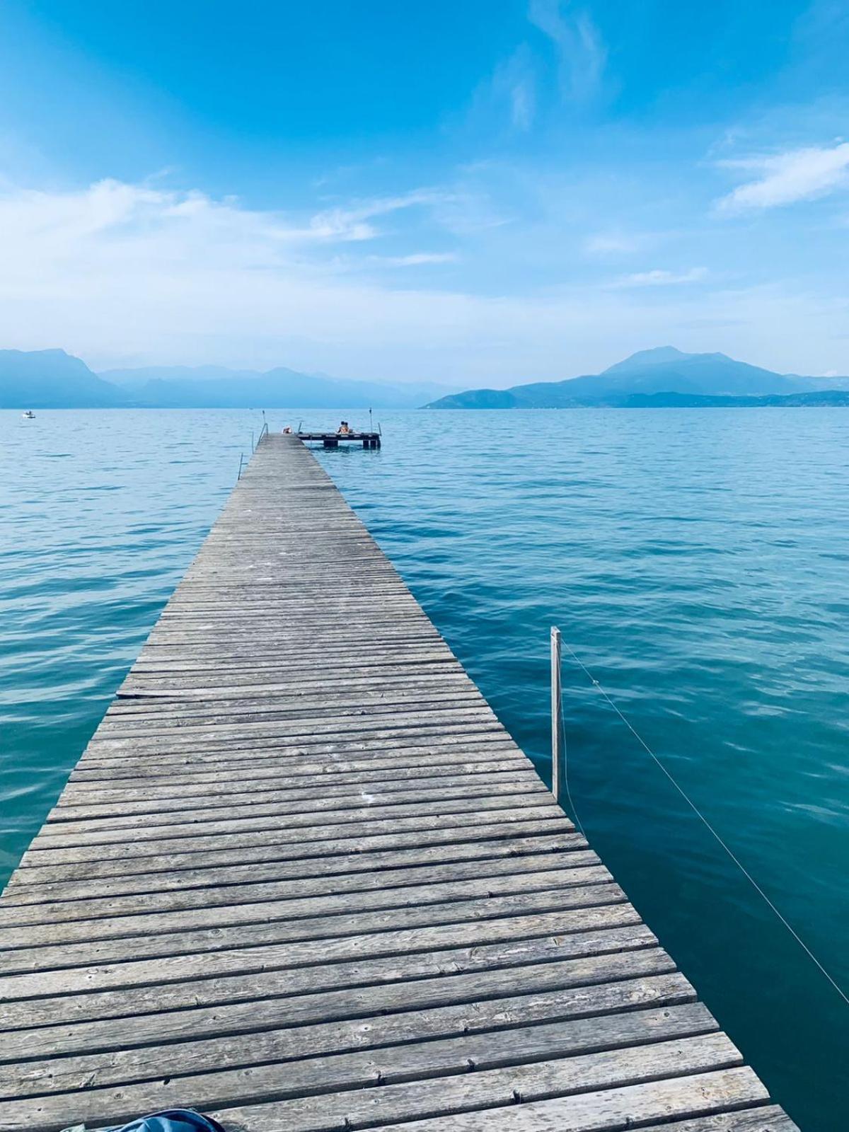 Seeblickwohnung Sirmione - Fronte Lago Mit Privatsteg Luaran gambar